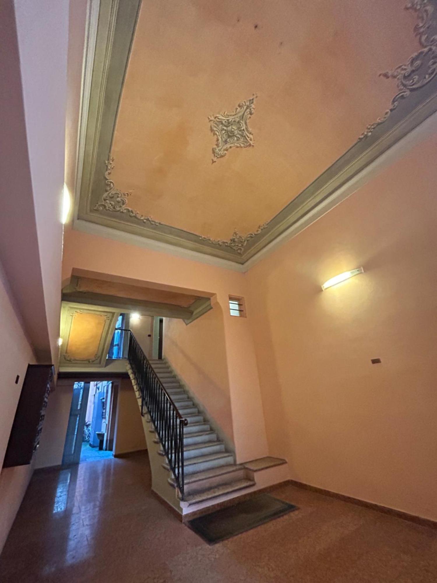 Tower 22 - Centre And Near Train Station Apartment Модена Екстериор снимка